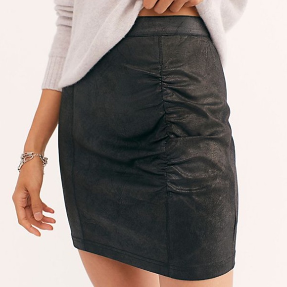Free People Dresses & Skirts - Free People Black Rumi Runched Mini Skirt - S NEW